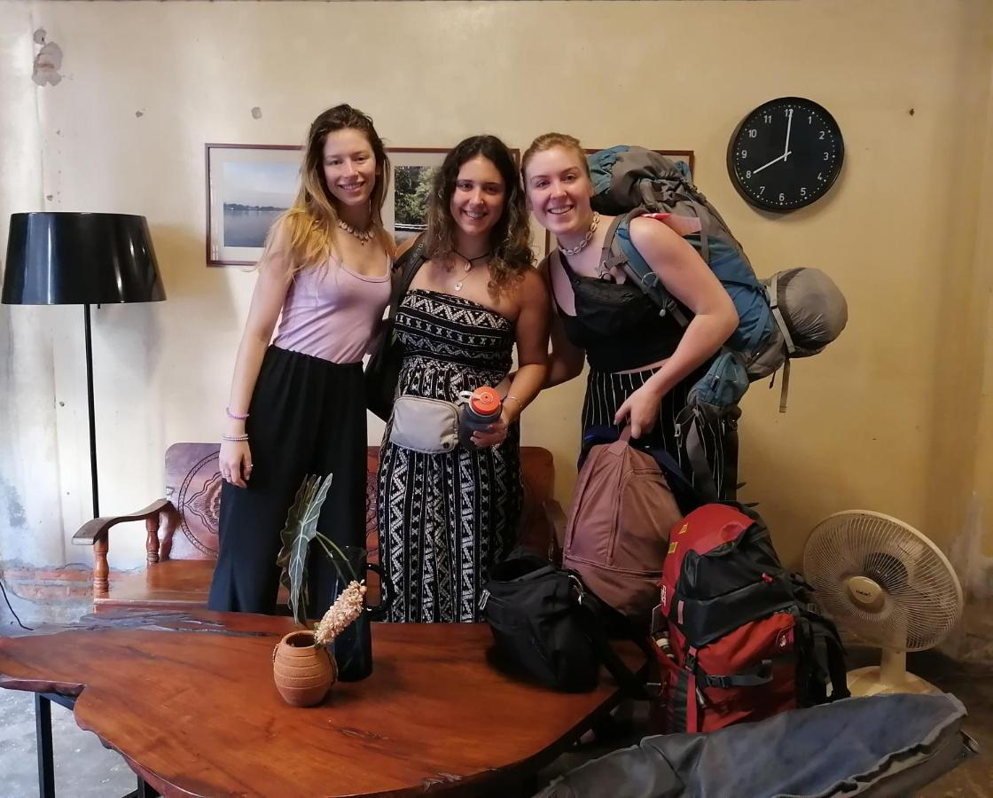 Boundary Hostel And Cafe Surat Thani Luaran gambar